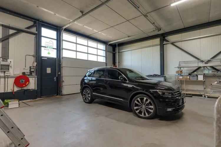 Bedrijfshal te Huur Zwaag 405m² Kantoor en Bedrijfsruimte