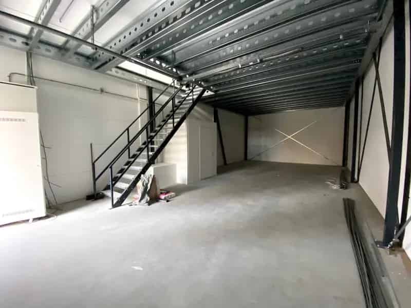 Bedrijfshal te Huur Zoetermeer Aluminiumstraat