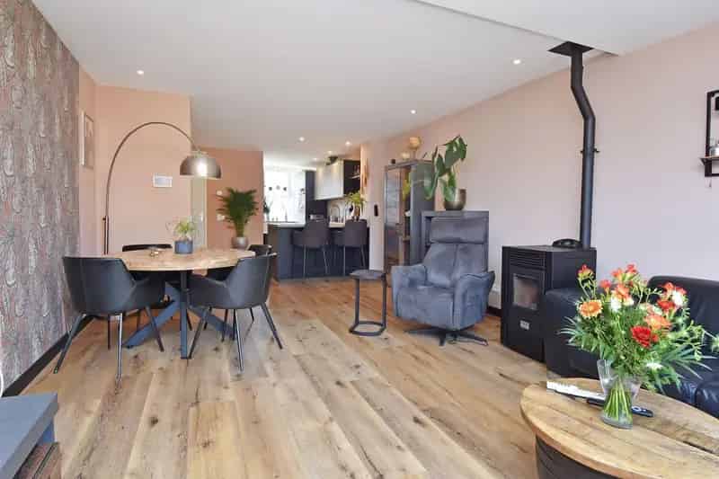 Huis te koop Monster 4 slaapkamers moderne keuken tuin nabij strand