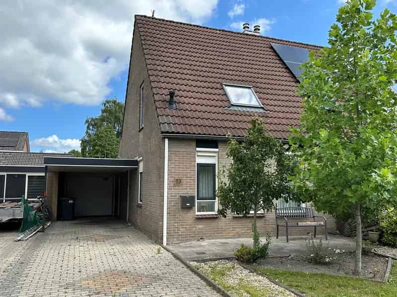 Twee Onder Een Kap Woning Met Garage En Werkplaats