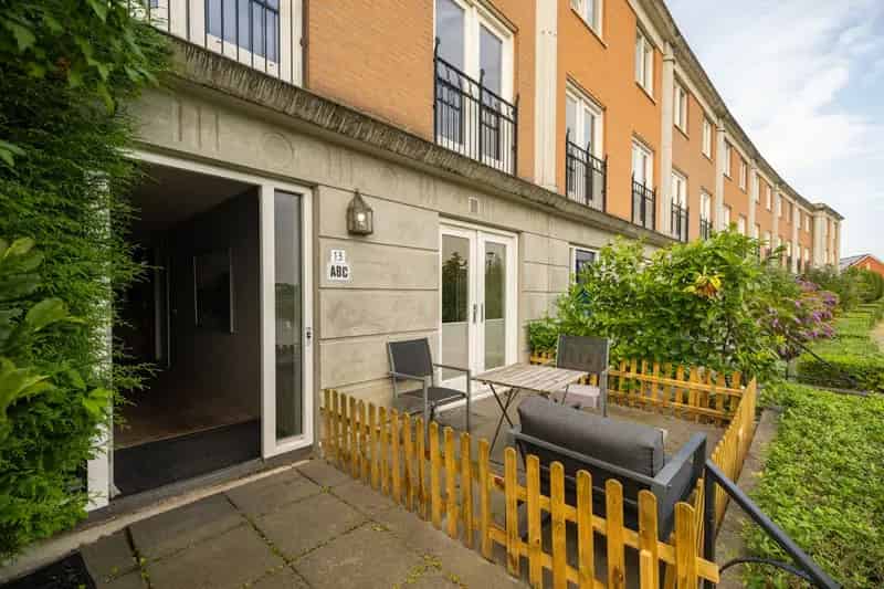 Tweekamerappartement Houten  Uitzicht op zwemwater