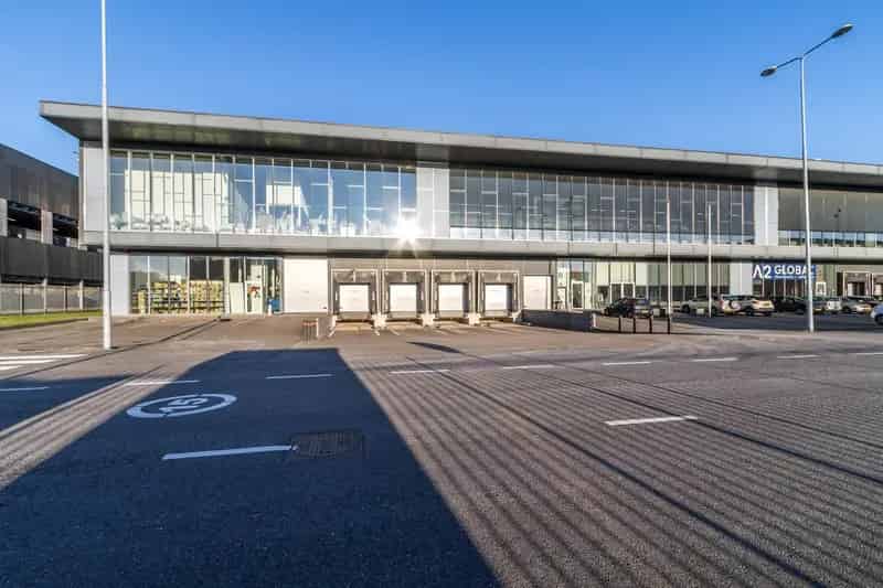Bedrijfshal te Huur Hoofddorp 3202m² Schiphol