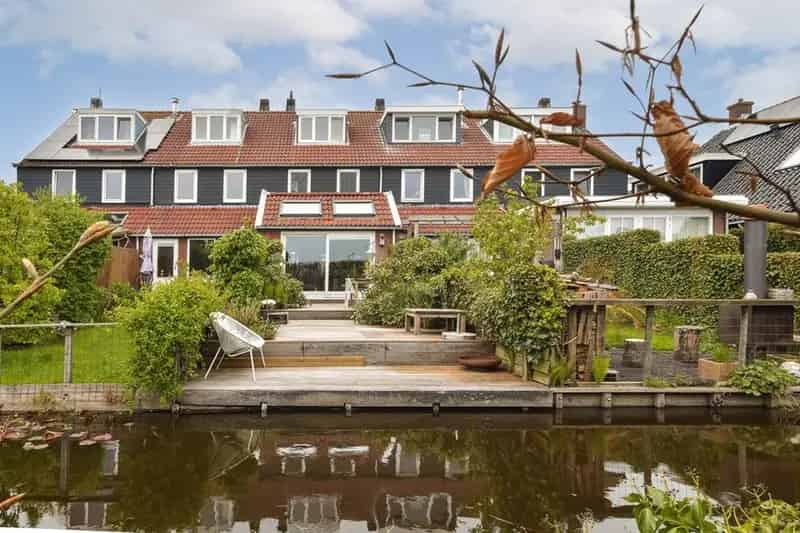 Gezinswoning Broek in Waterland 4 slaapkamers Nieuwe keuken