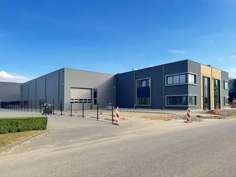 Bedrijfshal Zevenaar te huur 1050m²