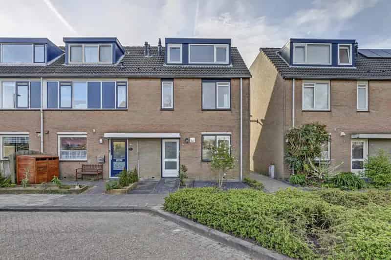 5-kamer Eindwoning Rokkeveen Ruime Tuin 4 Slaapkamers Energielabel A