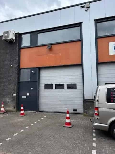 Bedrijfshal te Huur Rotterdam Zuid Charloisse Poort