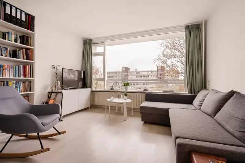 Te Koop: Ruim Tweekamerappartement Haarlem