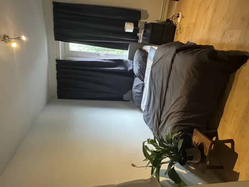 Kamer te Huur Pijp Juli Augustus Gemeubileerd