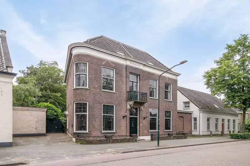 Gemeentelijk Monument Patriciërshuis te koop Schijndel