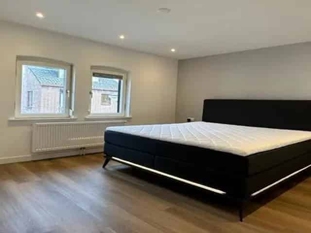 Gemeubileerde woning Maastricht 4 slaapkamers tuin oprit