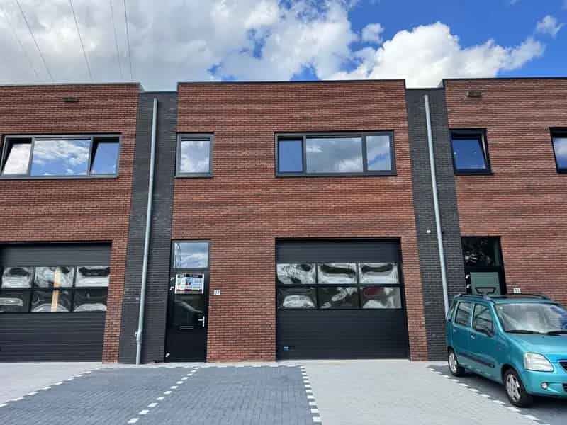 Bedrijfshal Zwolle | Zoek bedrijfshallen te huur: Marconistraat 37 8013 PK Zwolle 