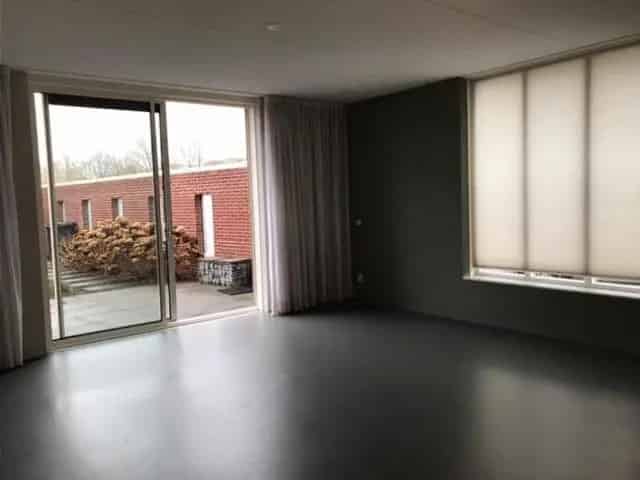 Ruime Hoekwoning Arnhem Zuid Nabij Winkels Scholen NS Station