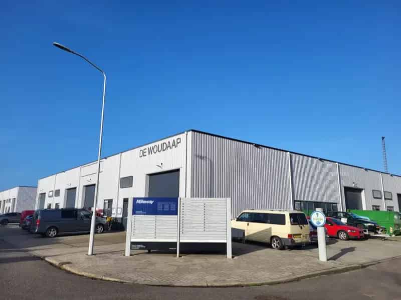 Bedrijfsruimte te huur Molletjesveer 450m²