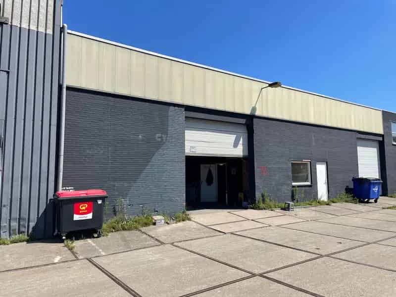 Bedrijfshal te Huur Zaandam 350m²