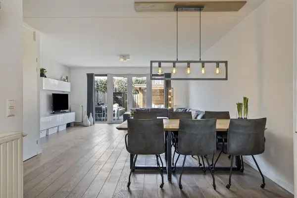 5 Slaapkamers Hoekwoning Zuidhoek Kapelle