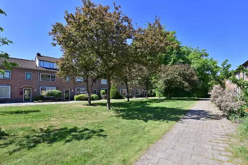 Tussenwoning Soest Meidoornweg 40