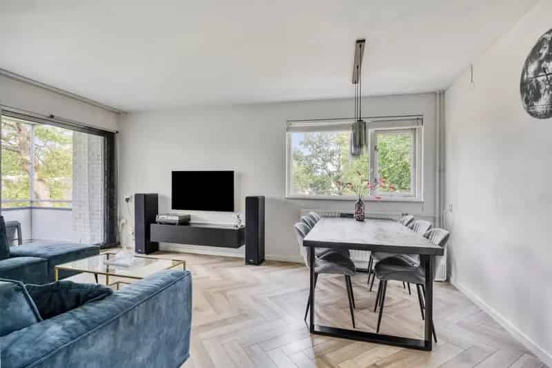 Appartement te koop Nijmegen: 3-kamer appartement met balkon en berging