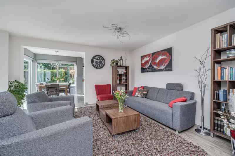 Ruime 6 kamer woning Capelle aan den IJssel