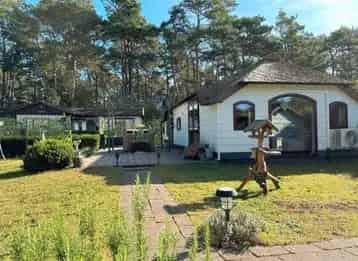 Chalet te koop Vierhouten: Rustig gelegen recreatiewoning met tuin
