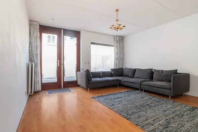 Moderne Dubbele Benedenwoning Rotterdam Kleiwegkwartier
