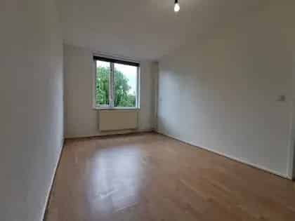 5 Kamer Huis 110m² Lelystad te Huur Nabij Winkels en Scholen