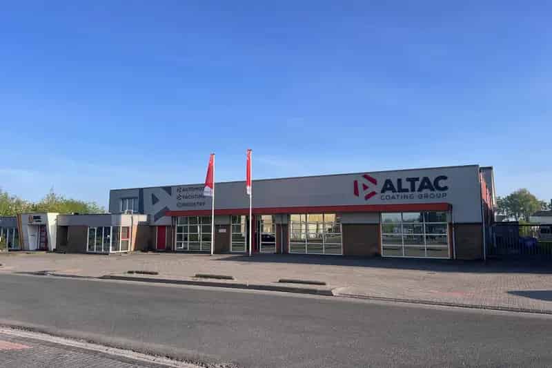Bedrijfshal Drachten | Zoek bedrijfshallen te koop: De Meerpaal 28 9206 AJ Drachten 