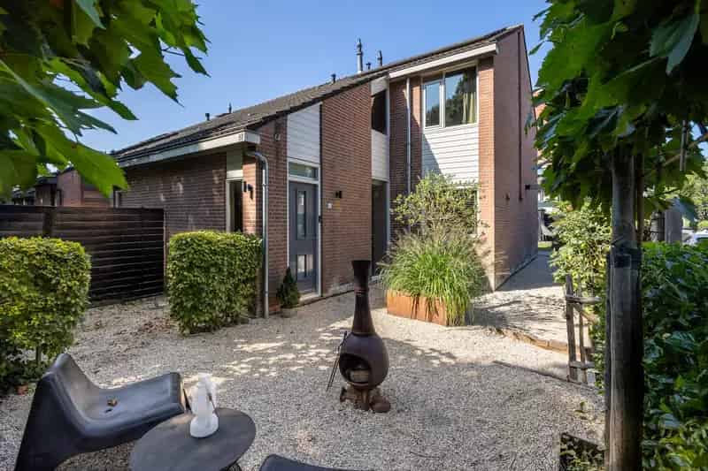Huis te koop Breukelen Vrijheidslaan: Instapklare gezinswoning