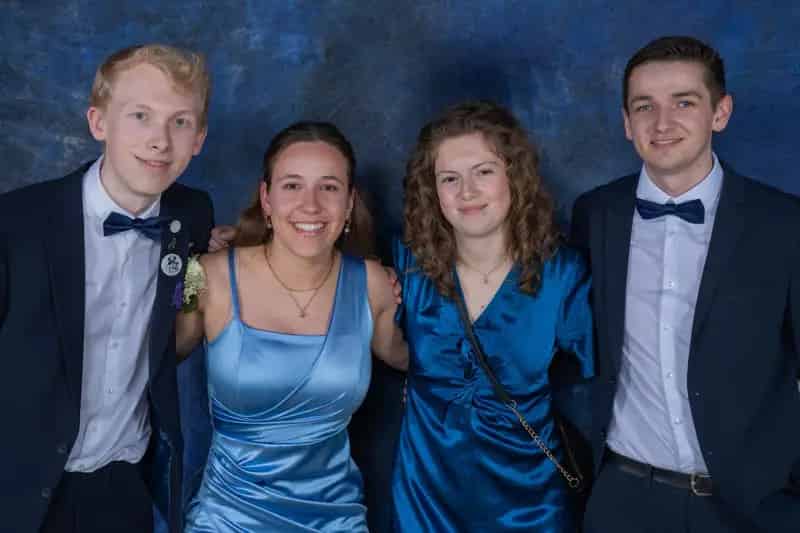 Kamer te Huur Nabij UT Campus Ruime Woonkamer Gezellige Huisgenoten