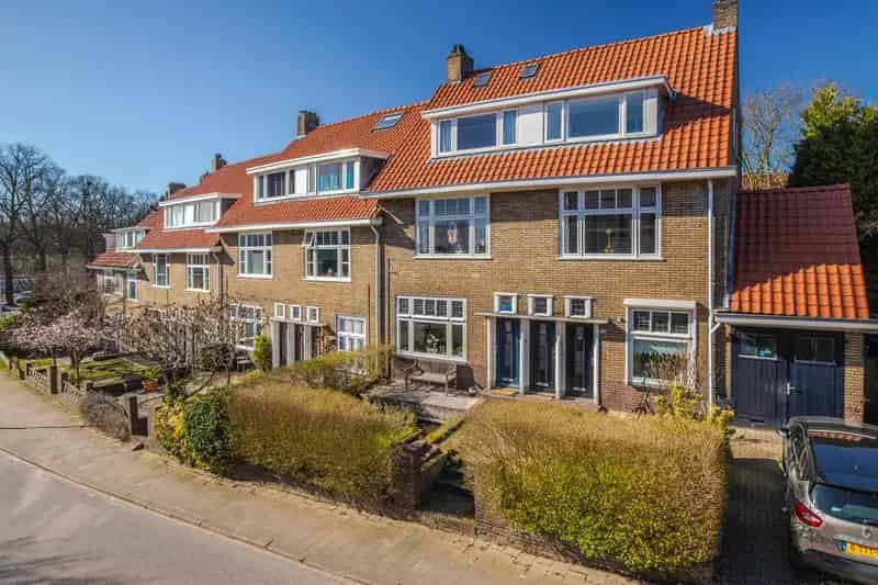 Arnhem Heijenoord: Sfeervolle Bovenwoning 2 Slaapkamers