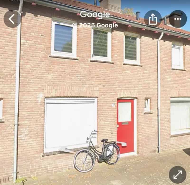 Huis met zolder kelder en tuin