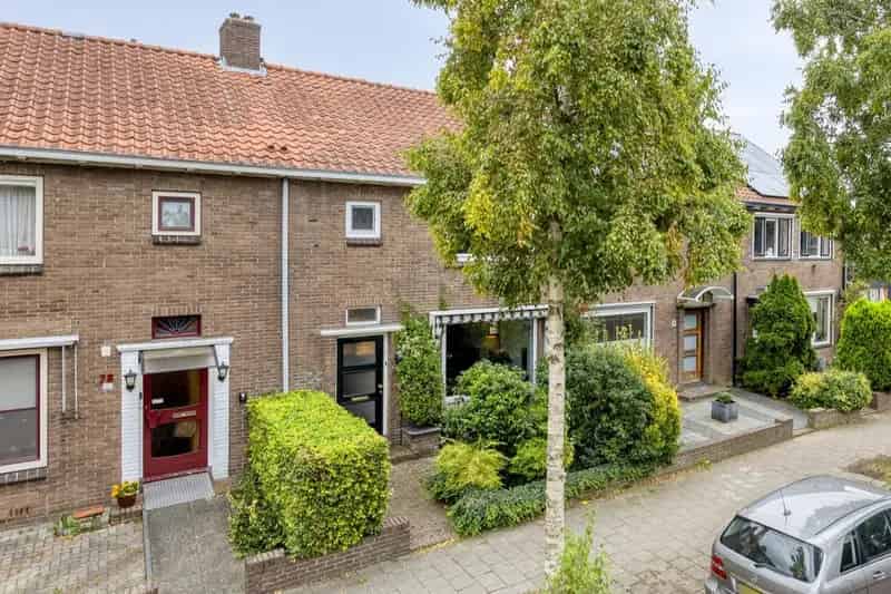Huis te koop: Johannes Sinthenstraat 76 7412 EG Deventer | Funda