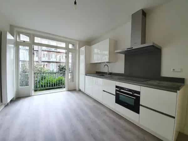 Appartement Amsterdam Zuid 85m2 2 slaapkamers