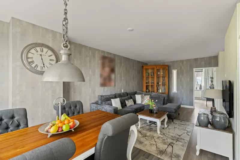 3 Kamer Appartement IJsselmonde Ruim Balkon Berging