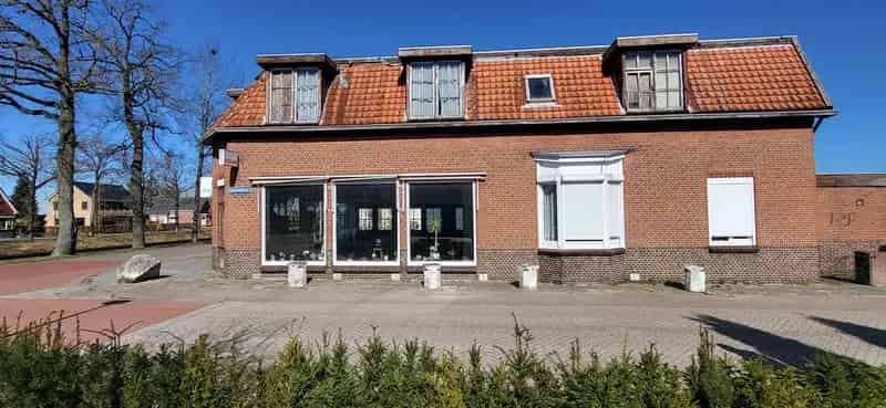 Woon Winkelpand Aan Vaarwater Westerwolde