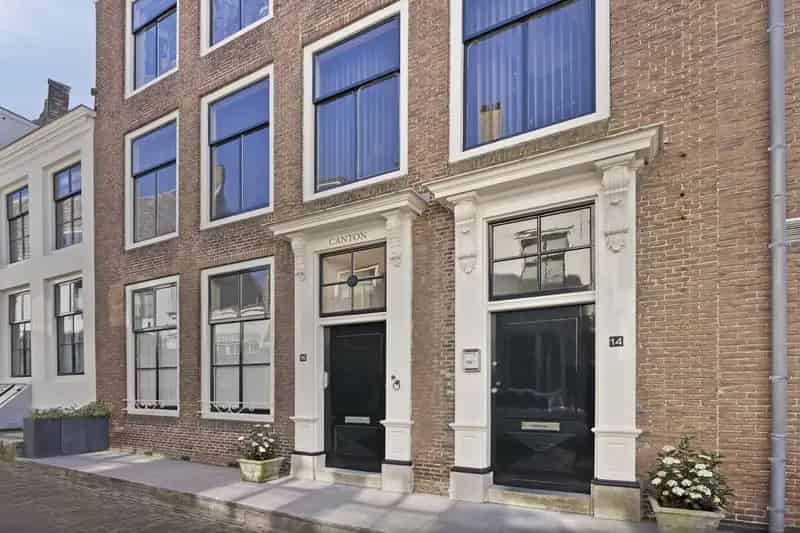 Ruim Monument in Middelburg Centrum 4 slaapkamers 2 badkamers