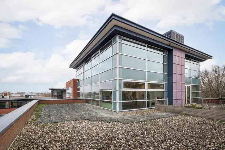 Kantoorruimte te huur Alkmaar 366m2  Dakterras 140m2