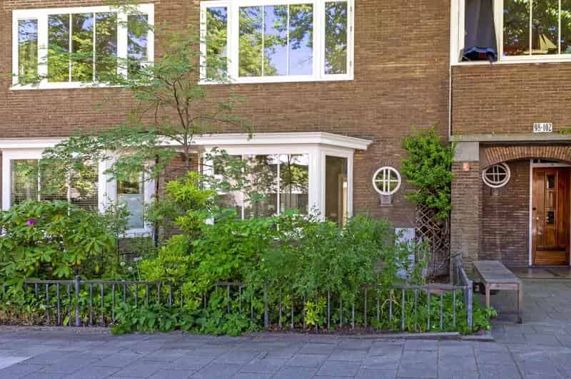 Amsterdamse benedenwoning: gerenoveerd en instapklaar