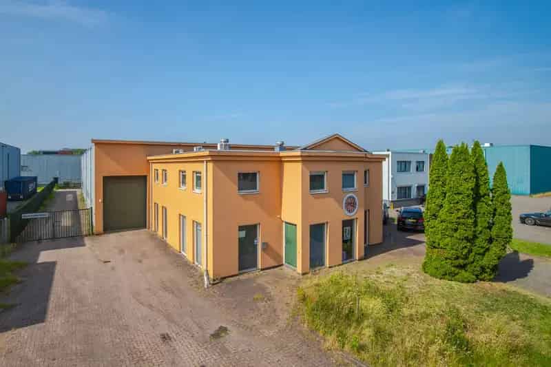 Bedrijfshallen te koop Duiven - 1032m²