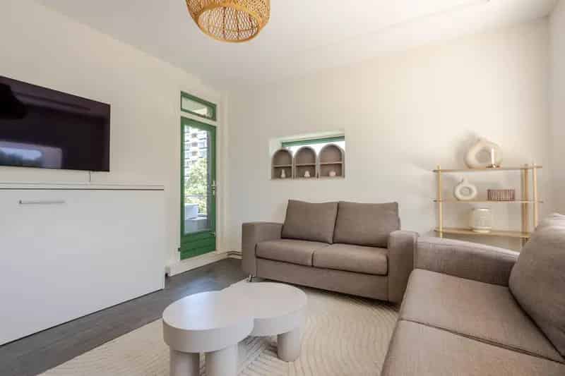 Appartement 3 Slaapkamers Rotterdam Nabij Metro En Winkels