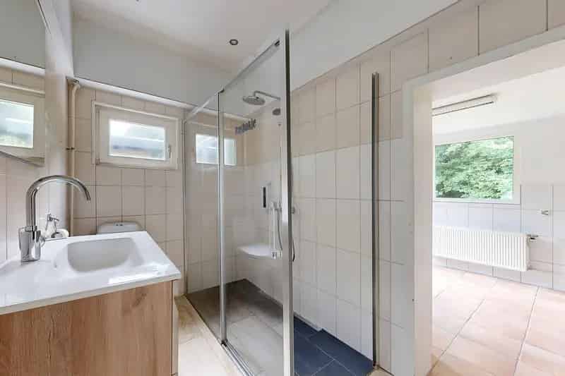 Gerenoveerde 4-kamer woning Moerdijk nabij A16 A17