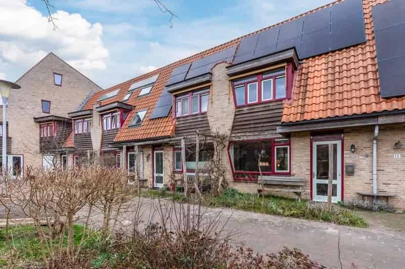Ruime gezinswoning 4 slaapkamers Meanderhof Stadshagen