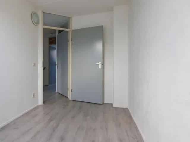 Eengezinswoning Verzetswijk Almere Nabij Winkels Openbaar Vervoer