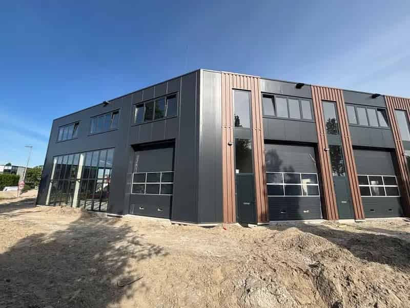 Bedrijfshal Zoetermeer | Zoek bedrijfshallen te huur: Goudstraat 1-32 2718 RD Zoetermeer 