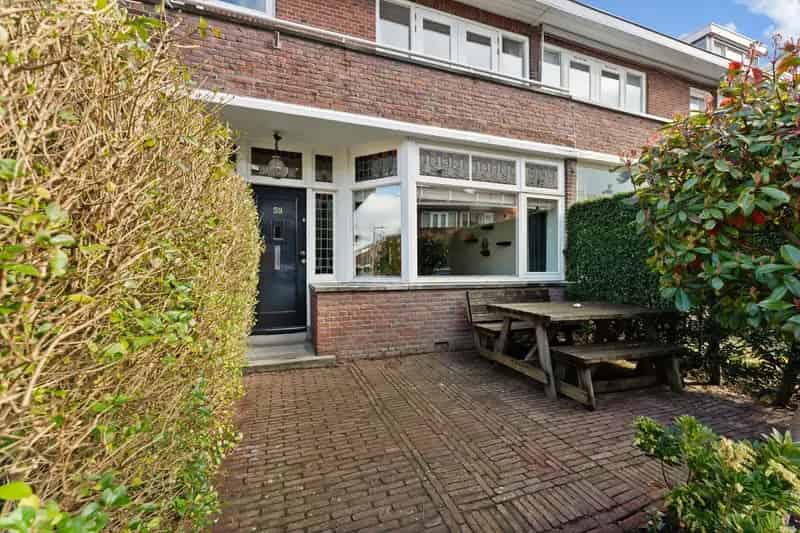 Jaren 30 woning te koop Rotterdam Schiebroek 4 slaapkamers