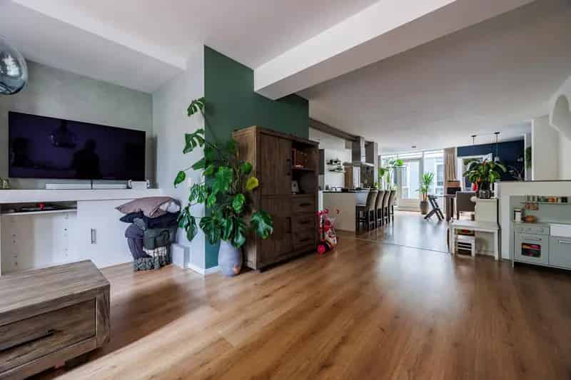 Benedenwoning Arnhem Spijkerkwartier 130m²  Moderne Keuken Patio Souterrain