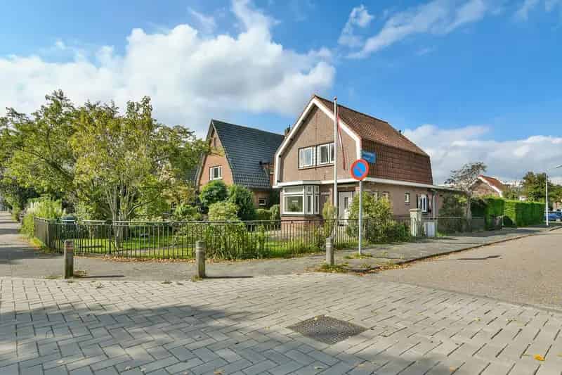 Vrijstaande woning Hoofddorp 151m² garage 44m² tuin