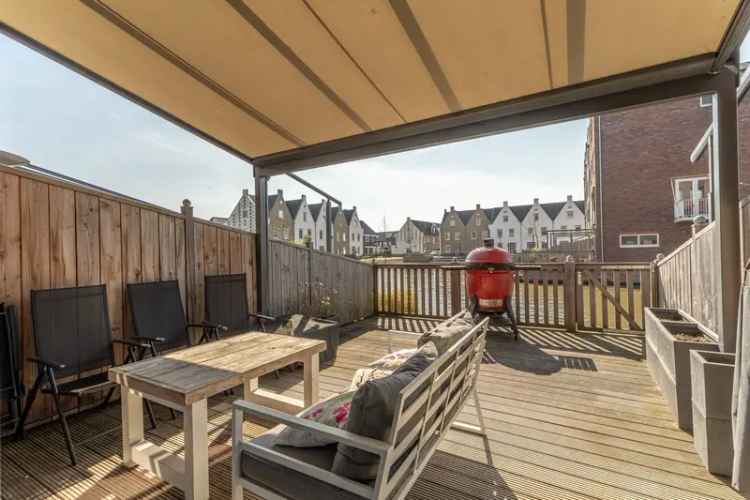 Ruim Pakhuis Nobelhorst 4 Lagen Aan Het Water 165m2