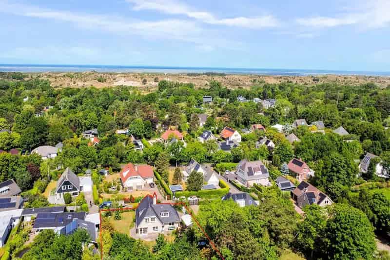 Luxe Villa Nieuw Haamstede Strand Nabij 4 slaapkamers 2 garages