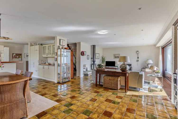 Vrijstaande Villa Emmalaan Wognum 933m3 Dubbele Garage