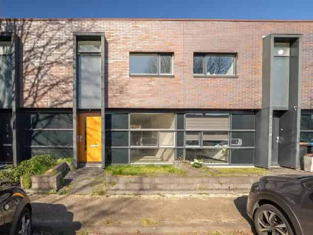 Ruime eengezinswoning te koop Enschede